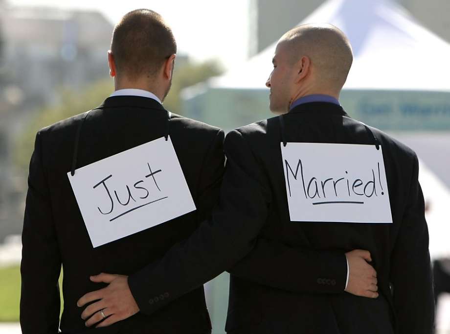 В Румынии легализовали однополые браки