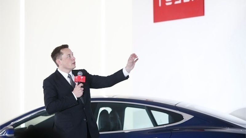 Маск выходит из Совета директоров Tesla на фоне обвинений в мошенничестве