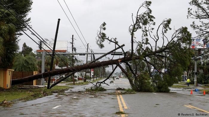 Ураган в США: по меньшей мере семеро погибших и масштабных разрушениях