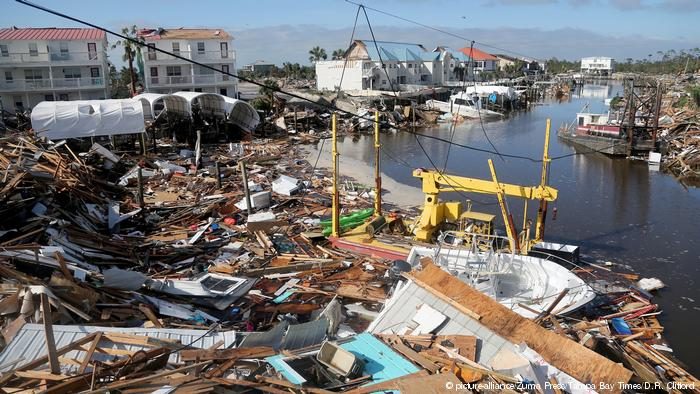 Количество жертв урагана "Майкл" возросло до 13 человек