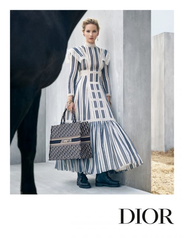 Дженнифер Лоуренс и лошади в новой кампании от Dior Cruise 2019 (ФОТО)
