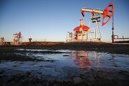 Нефть обвалилась и потянула рубль за собой