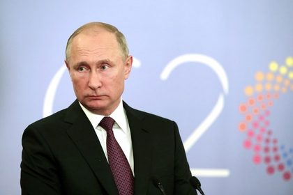 Путин поведал об украинской «партии войны» и пообещал помочь украинцам