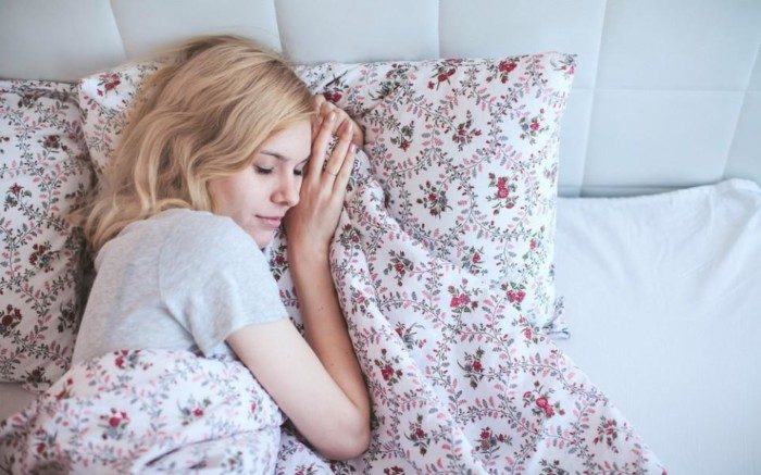 Специалисты назвали 13 неожиданных продуктов для хорошего сна