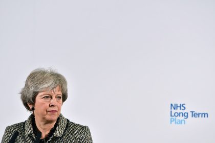 План Мэй по Brexit отвергли