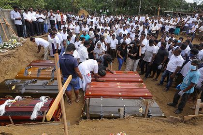 Жертв терактов на Шри-Ланке оказалось на 100 меньше