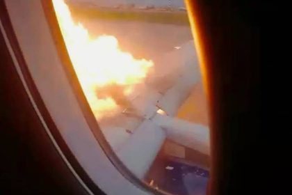 Пассажир SSJ-100 раскрыл новые подробности спасения из горящего самолета