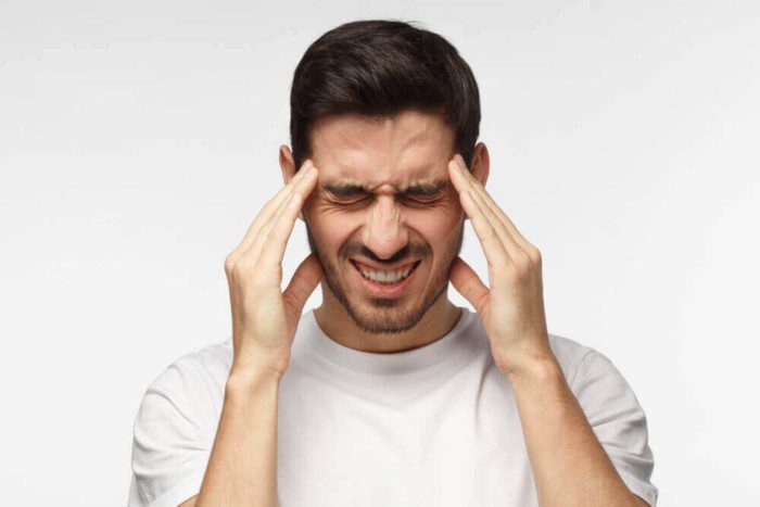 Коли головний біль небезпечний для життя: 5 тривожних ознак