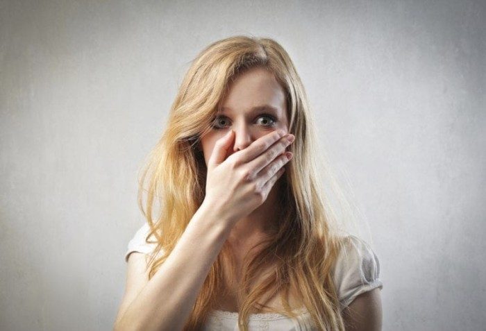 Специалисты рассказали, о какой болезни может свидетельствовать горечь во рту