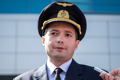 Посадившие самолет на кукурузное поле пилоты стали Героями России