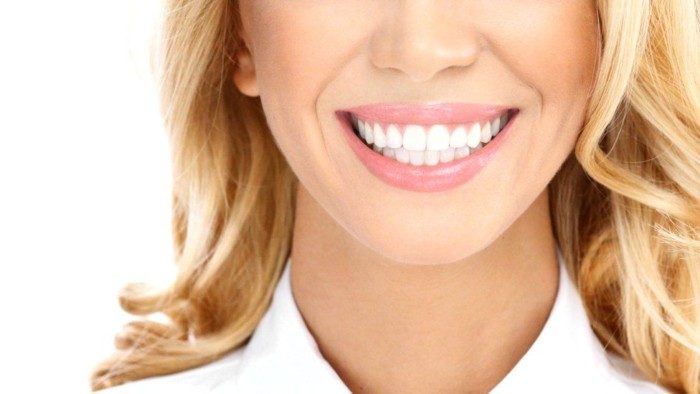 12 советов, которые помогут предупредить образование зубного камня