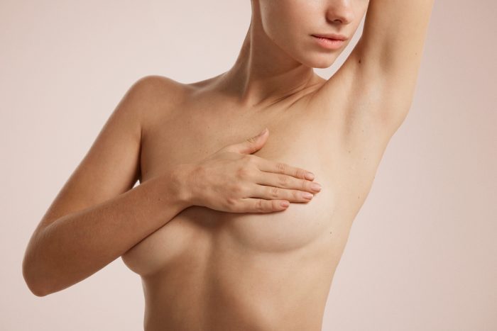 Как проводить самостоятельный осмотр груди: простой гид, который поможет в профилактике