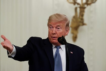 Президентские выборы в США назвали соревнованием смотрящих в прошлое стариков