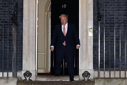 Состояние заразившегося коронавирусом Бориса Джонсона ухудшилось