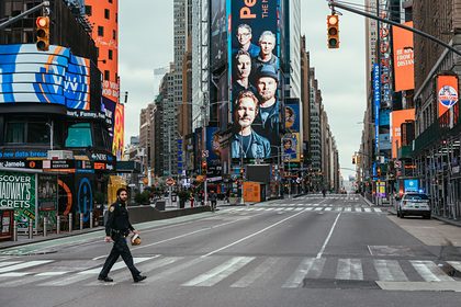 США вышли на первое место по числу умерших от коронавируса