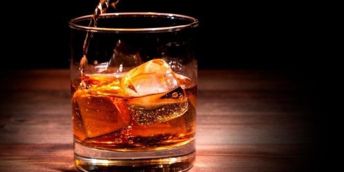 Исследование: Умеренное употребление алкоголя может улучшать функционирование мозга