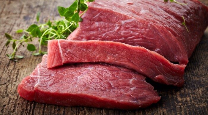 Ученые рассказали, в чем опасность красного мяса