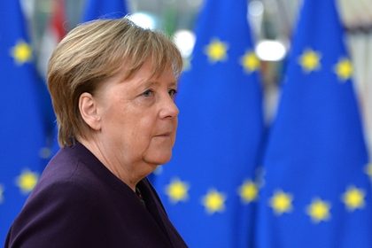 Меркель пожаловалась на агрессивное поведение России
