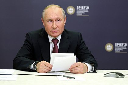 Путин предложил продлить льготную ипотеку на год и поднять ставку