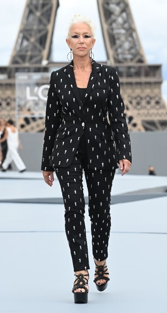 76-річна Хелен Міррен вийшла на подіум показу L’Oréal Paris (ФОТО)