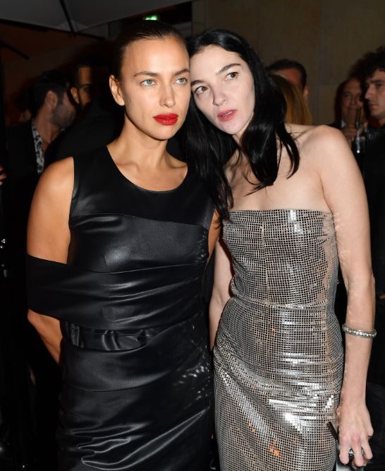 Ірина Шейк на вечірці Карін Ройтфельд в Парижі (ФОТО)