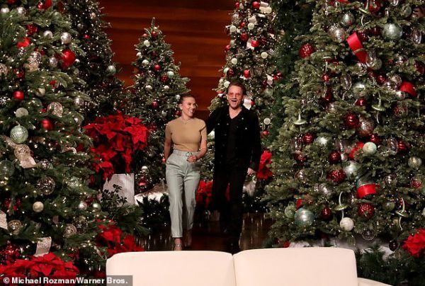 Скарлетт Йоханссон демонструє тренди 2022 року (ФОТО)