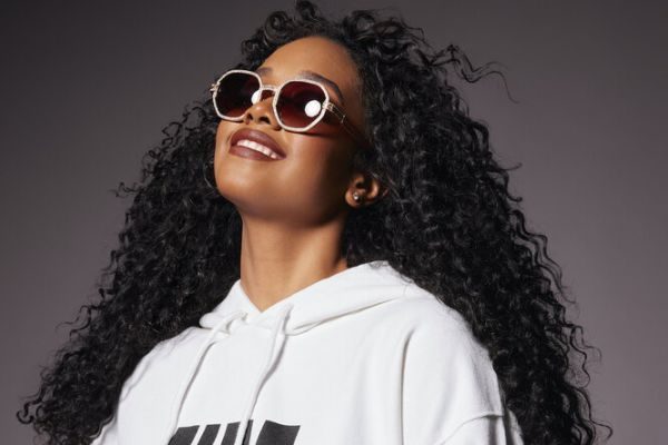 Хто став новою посланницею краси L'Оreal Paris?