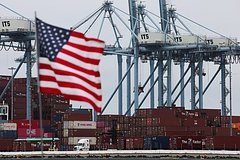 Экс-премьер Украины раскрыл последствия пошлин США на российское топливо для Киева