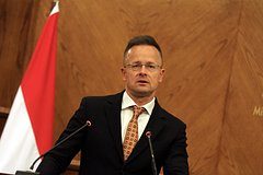 Венгрия назвала главную причину покупок российской нефти