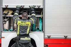 Пожар в здании в Дагестане распространился на площадь 1800 квадратных метров