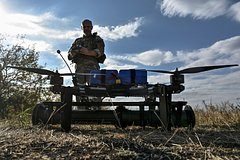Стало известно о жертве атаки украинского FPV-дрона на автомобиль в России