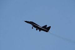 В НАТО захотели придумать правила для атак по российским самолетам
