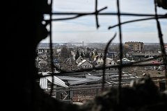 Жителей российского города во время оккупации ВСУ хоронили в огородах