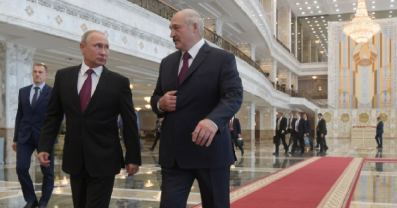 Путин пообщается с Лукашенко на саммите в Душанбе