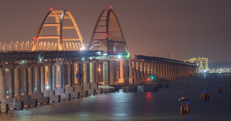 Украинский министр назвал Крымский мост бутафорией