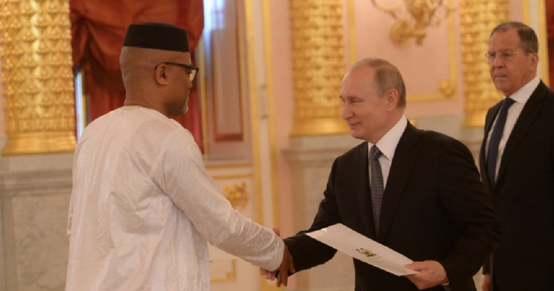 Путин принял верительные грамоты у 18 иностранных послов