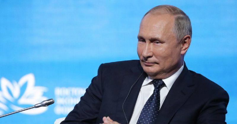 Путин пошутил о предельном возрасте в политике