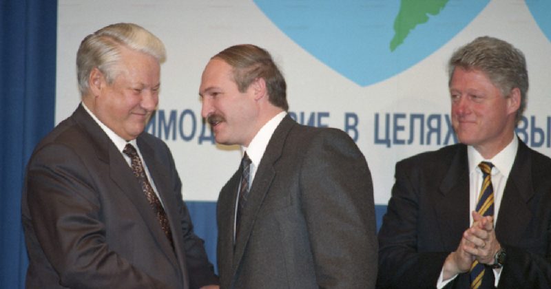 Лукашенко рассказал, как они с Ельциным смеялись над Клинтоном в его присутствии