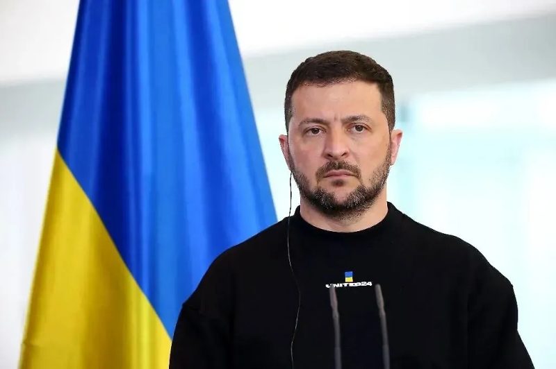 Зеленский готов к переговорам в Стамбуле без предварительного прекращения огня