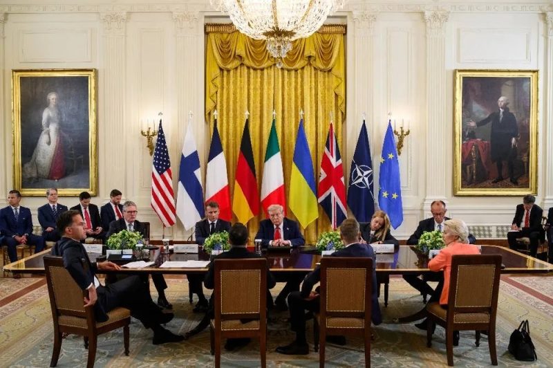 Встреча Трампа с Зеленским и лидерами ЕС в Белом доме завершилась