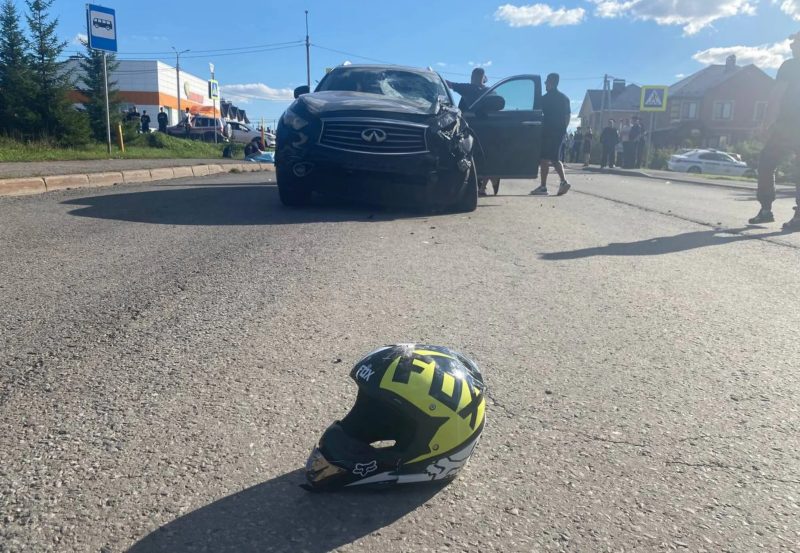 Душераздирающее видео с безутешным отцом, рыдающим над телом сына-питбайкера в Уфе, попало в Сеть