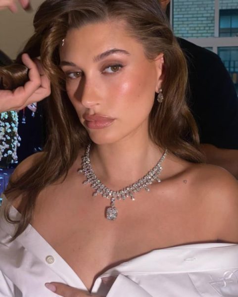 Бибрь с парикмахером был задержан на сексуальные домогательства