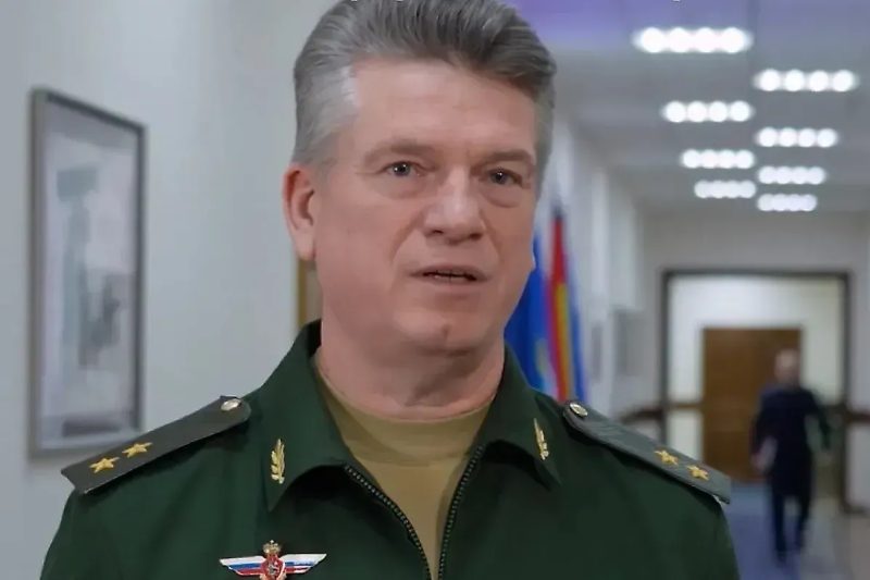 У экс-кадровика МО РФ Кузнецова нашли серебряные погоны и коллекцию монет