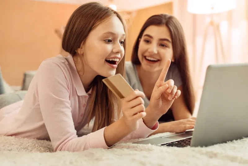 Суд разрешил родителям отменять покупки, сделанные детьми онлайн