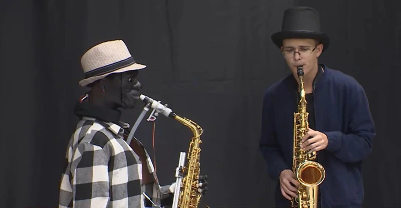 Робот-саксофонист принёс победу российской команде в джазовом баттле в Абу-Даби