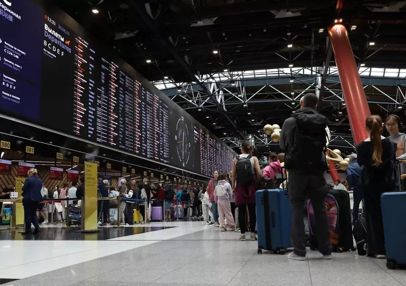 30-летнего пассажира нашли мёртвым в туалете самолёта S7 на подлёте к Москве