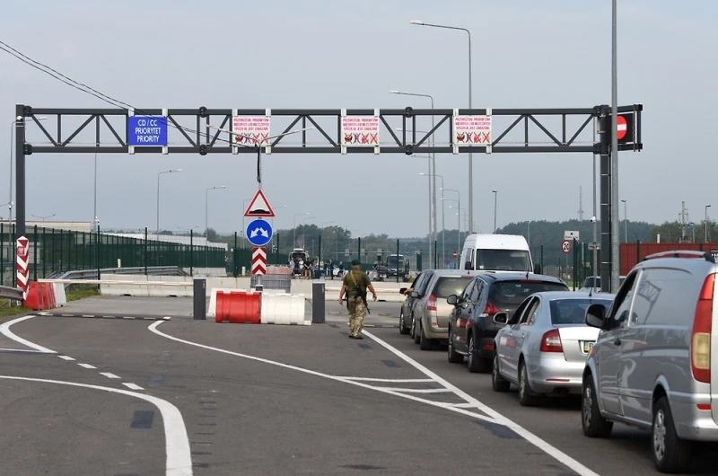 В Венгрии заявили, что ЕС стал понимать убыточность содержания беженцев с Украины
