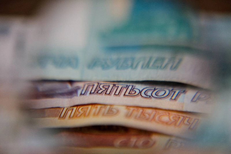 В девяти регионах России средняя зарплата превысила 150 тыс. рублей