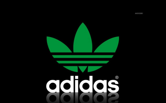 Adidas зарегистрировала товарный знак в России до 2035 года